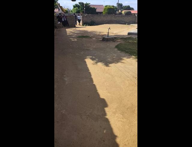 2 BEDROOM HOUSE FOR SALE IN TLHABANE